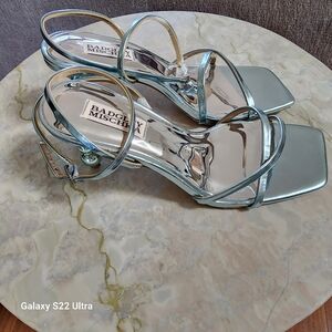 Badgley Mischka Silver/light Blue Heels Strappy Sandals Size 7.5